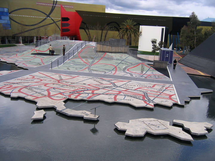 Sehenswürdigkeiten in Australien - The Garden of Australian Dreams at the National Museum of Australia, Canbaerra.