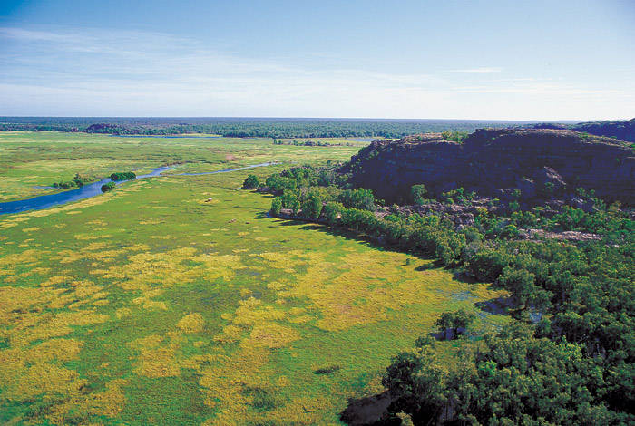 Sehenswürdigkeiten in Australien - Aerial - Mount Borradail im Kakadu Park.