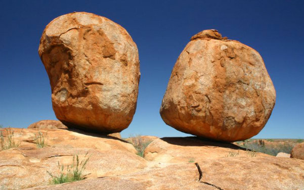 Devils Marbles oder Karlu Karlu im australischen Outback - Sehenswürdigkeiten Australien - Australia